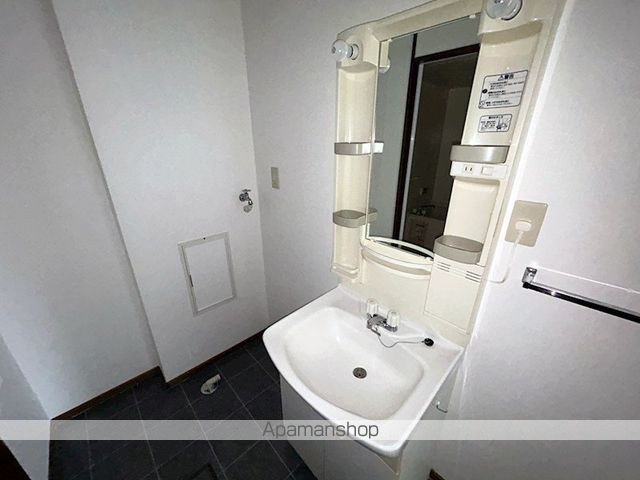 ＪＲ東海道本線 浜松駅 バス乗車時間：33分 最寄りバス停で下車 徒歩7分 2階建 築28年の内装写真