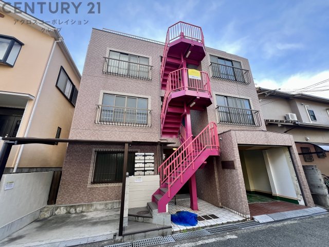 建物外観　敷地内に駐輪場があります！