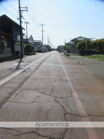 その他　前面道路（その他）まで0m