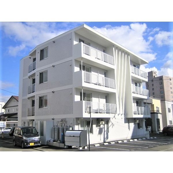 建物外観　☆南郷18丁目駅徒歩1分☆