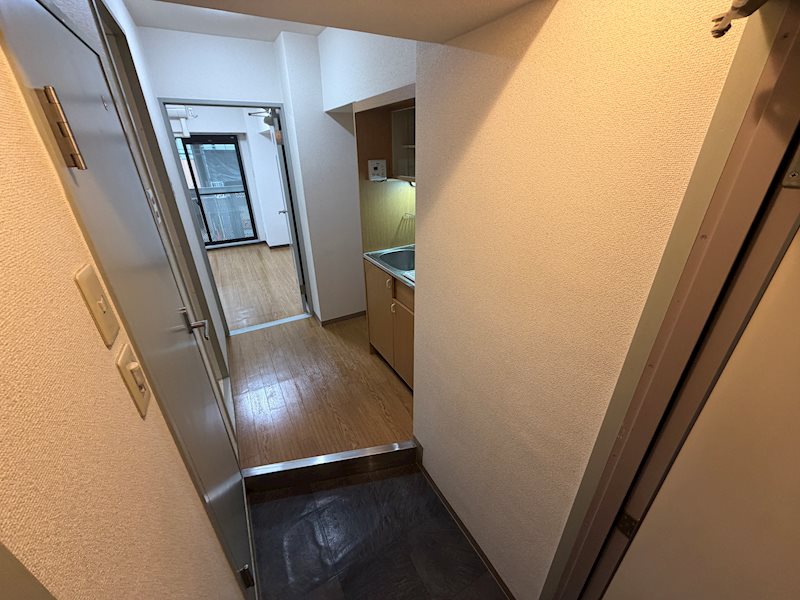 玄関　※同タイプ別部屋の参考写真