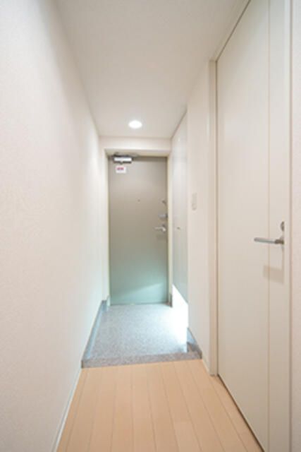 玄関　※写真は同タイプ住戸です。