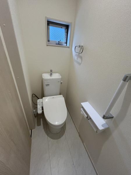 トイレ　ウォシュレット完備