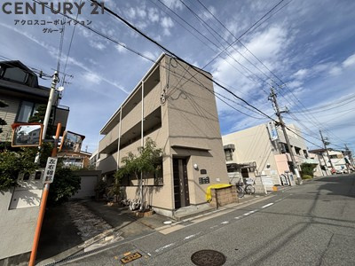建物外観　TVインターフォン付きで安心です