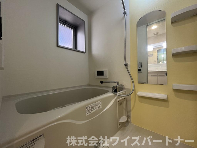 バス・シャワールーム　※別号室の為、現状優先。