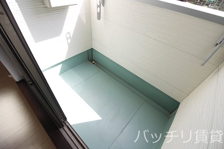 バルコニー　同シリーズの別号室の画像。現況を優先します。