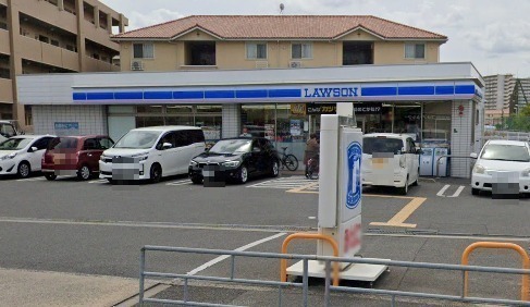 コンビニ　ローソン 井高野二丁目店（コンビニ）まで712m