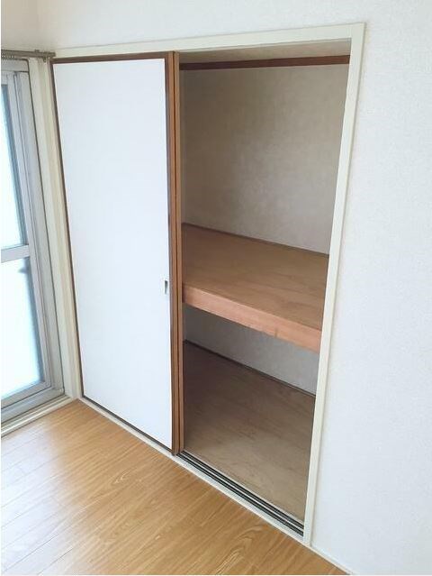 収納　※別部屋の写真です