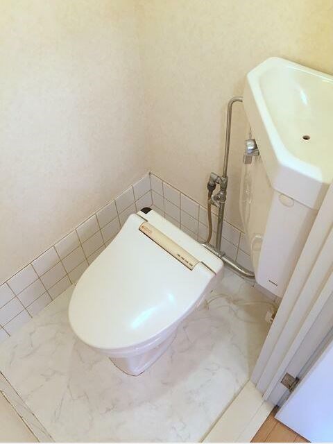 トイレ　※別部屋の写真です
