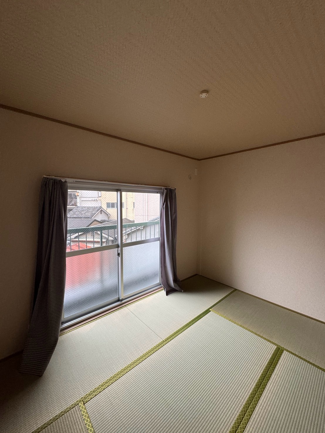 高木マンションの居間写真