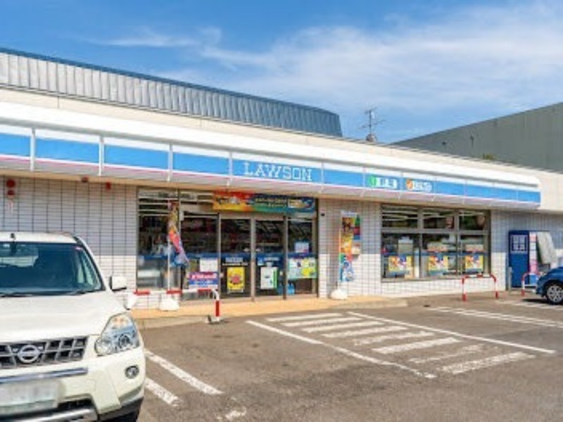 コンビニ　ローソン札幌北22東一丁目店（コンビニ）まで100m