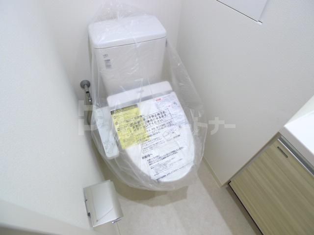 都営大江戸線 両国駅 徒歩3分 12階建 築10年のトイレ写真