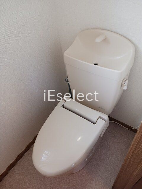 トイレ　清潔感のあるトイレです