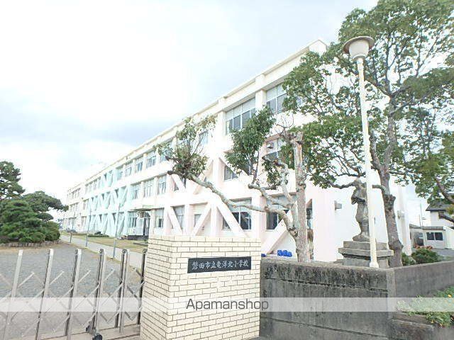 小学校　磐田市立竜洋北小学校（小学校）まで989m