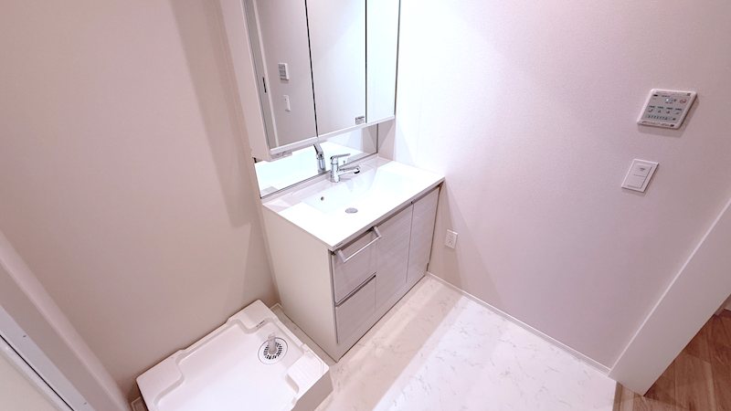 洗面設備　同じ建物の別のお部屋の参考写真です