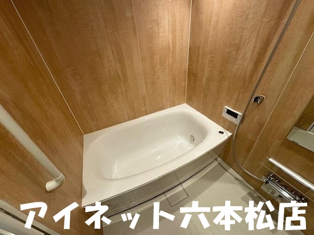 バス・シャワールーム　1日の疲れを流しましょう。