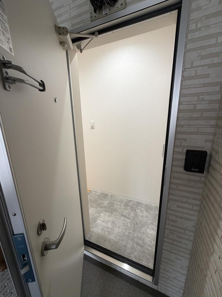 クレアール西今川の玄関写真