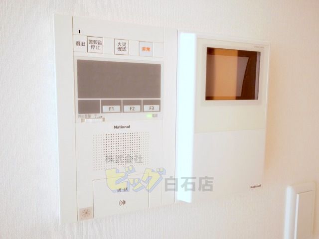 セキュリティ　モニター付きインターホン完備しています♪
