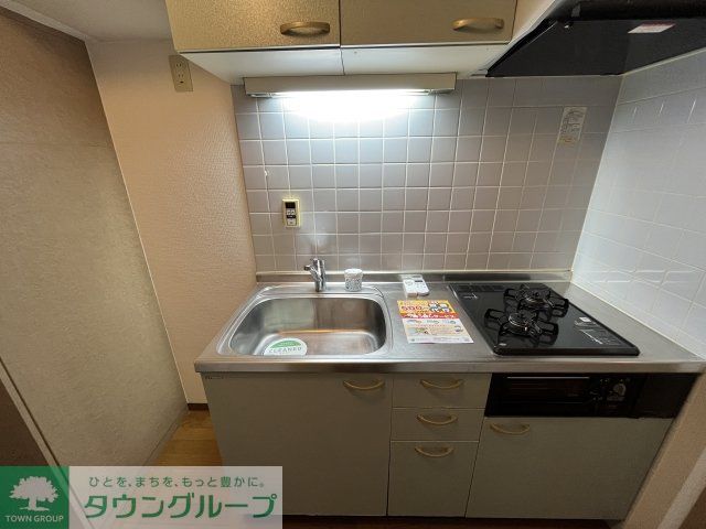キッチン　システムキッチン（2口ガスコンロ・グリル付）
