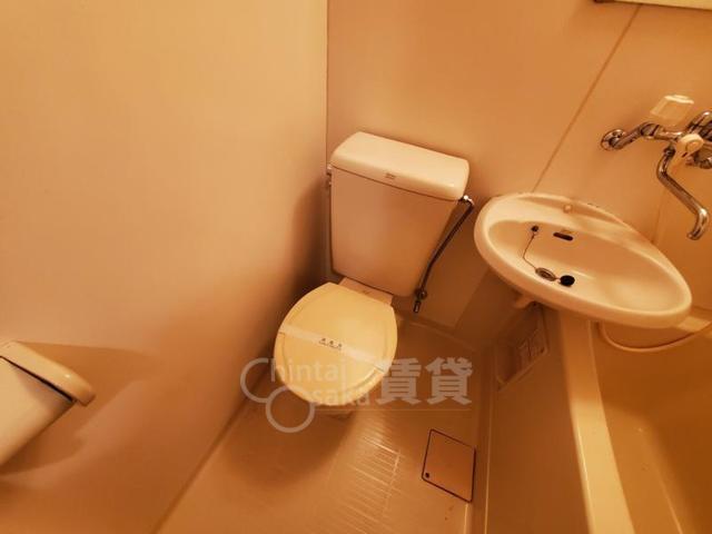 阪急宝塚線 川西能勢口駅 徒歩43分 4階建 築32年のトイレ写真