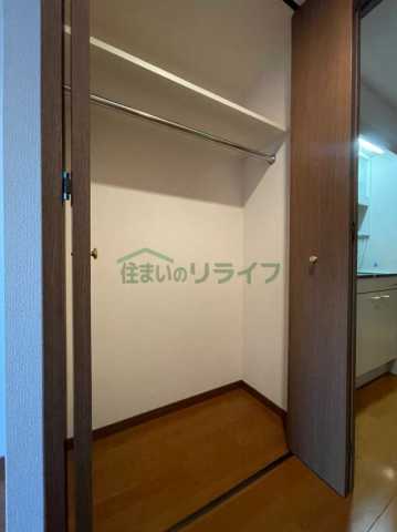 収納　ティアラ三軒茶屋
