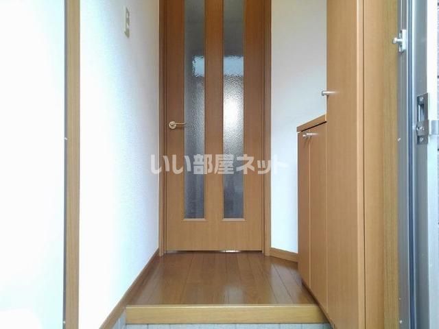 サンヒルズ Sの玄関写真