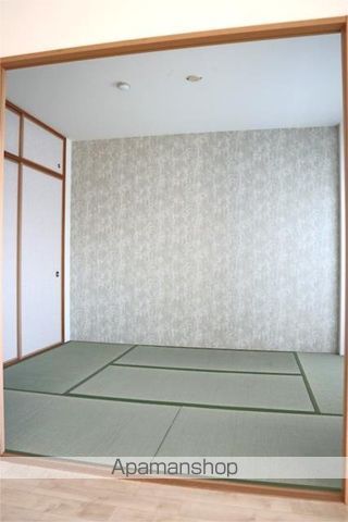 ＪＲ福知山線 北伊丹駅 徒歩10分 3階建 築26年の内装写真