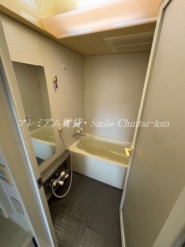 地下鉄東西線 二条駅 徒歩4分 11階建 築28年の風呂写真