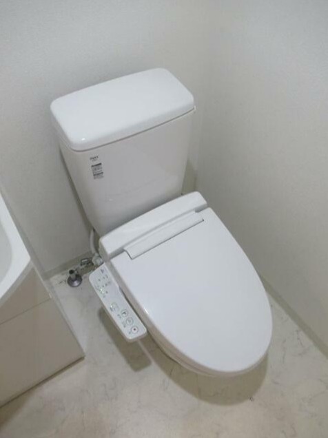 アンベリール吉祥寺EASTのトイレ写真
