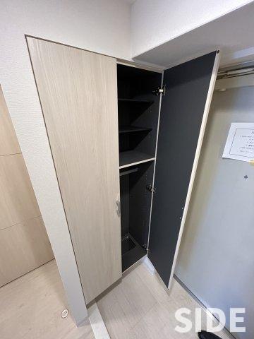 バロンドール京橋の玄関写真