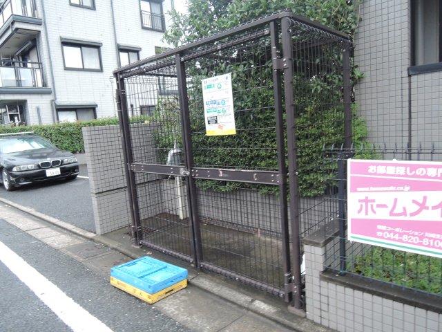 東急田園都市線 二子玉川駅 バス乗車時間：14分 最寄りバス停で下車 徒歩10分 2階建 築30年のその他写真