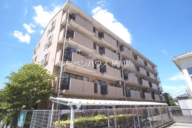 建物外観　レーベンハウス桶川店へ　048-787-5511