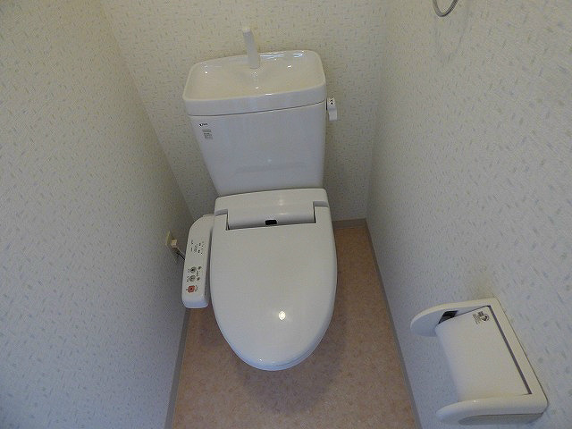トイレ　人気設備のウォシュレット機能を標準装備★