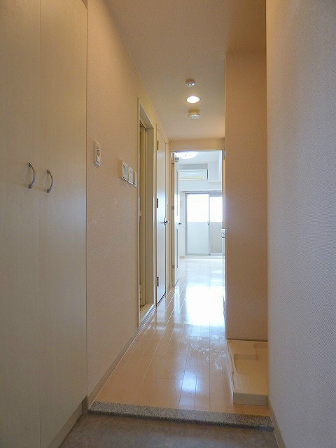 玄関　※写真と異なる場合は現状優先