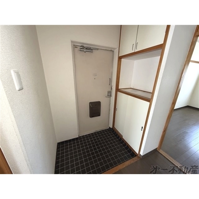 玄関　玄関