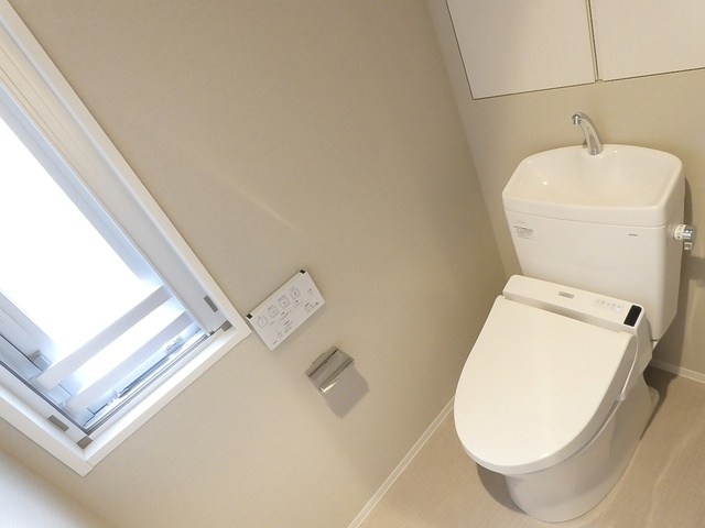 LIBR GRANT 西新宿EASTのトイレ写真