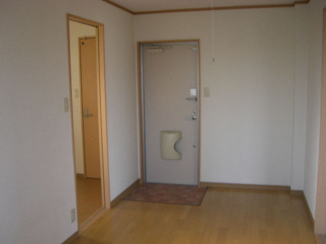 コーポUEMURAの玄関写真