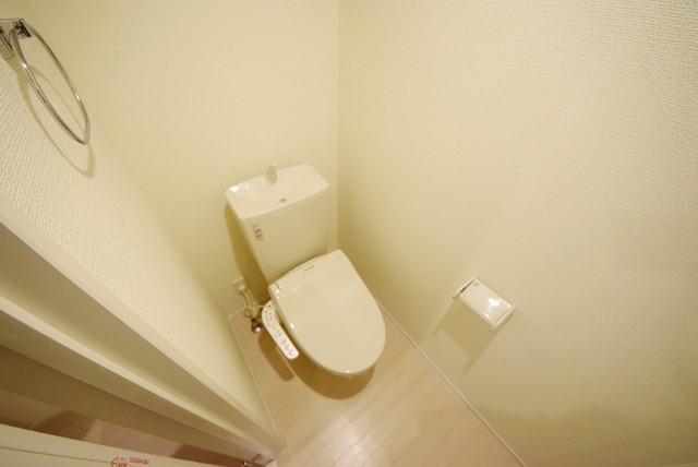 トイレ　※別部屋の参考写真です。
