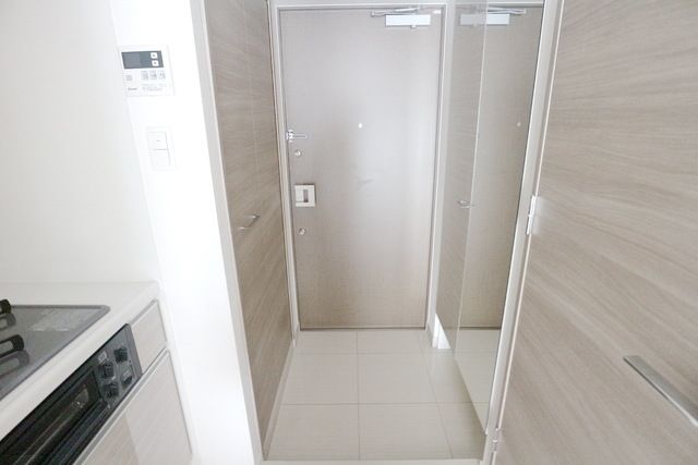 クレイシア三軒茶屋の玄関写真