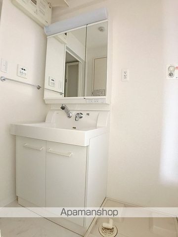 ＪＲ武蔵野線 三郷駅 徒歩5分 4階建 築18年の内装写真