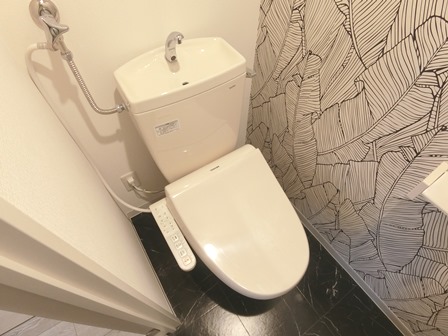 ＪＲ千歳線 新札幌駅 徒歩13分 4階建 築8年のトイレ写真