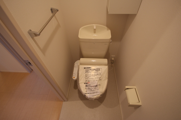 ＪＲ宇野線 備前西市駅 徒歩9分 3階建 築12年のトイレ写真