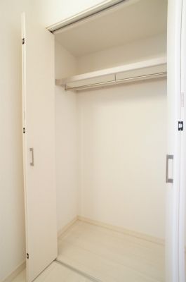 ブルーライン 三ツ沢上町駅 徒歩11分 2階建 築11年の内装写真