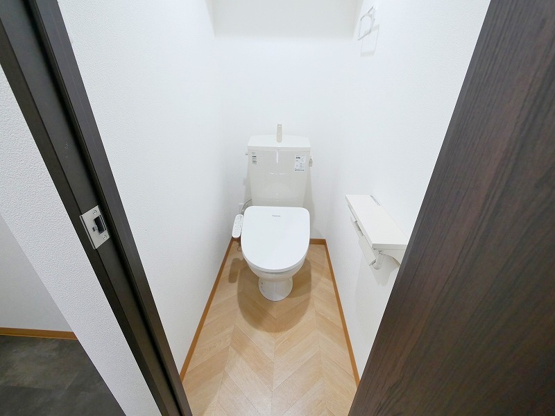 トイレ　清潔感のあるウォシュレット付きのトイレです♪
