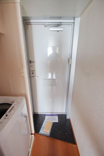 小田急小田原線 本厚木駅 2階建 築18年の玄関写真