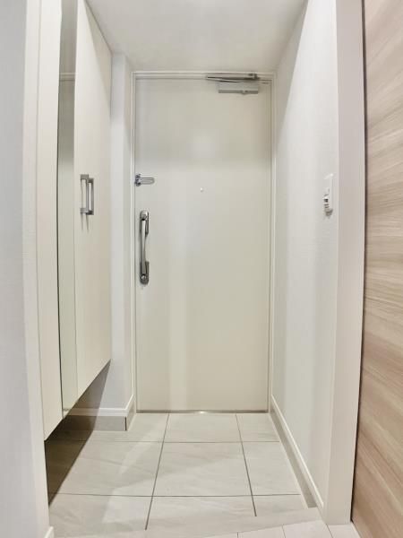 玄関　☆シューズボックス付き玄関スペース☆