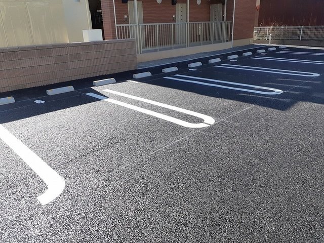 駐車場　駐車場