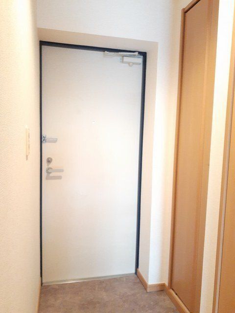 玄関　＊参考写真