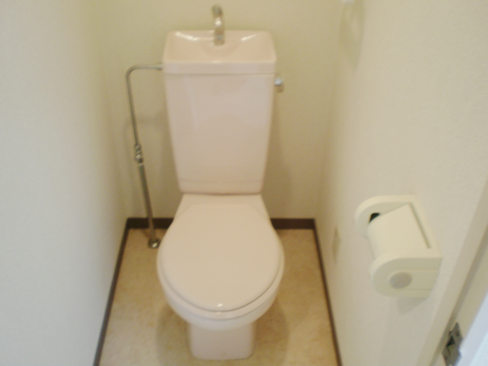 地下鉄谷町線 喜連瓜破駅 徒歩4分 3階建 築30年のトイレ写真