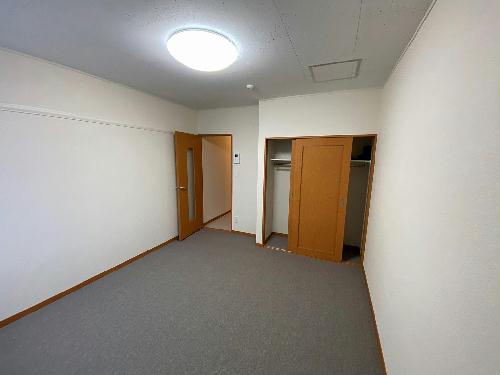 居室・リビング　※家具家電付きの部屋はローテーブル・TV・TV台が付きます。